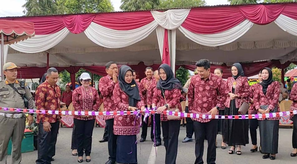 HUT Kabupaten BU Ke- 46,Bupati Mian Buka Stand Pameran
