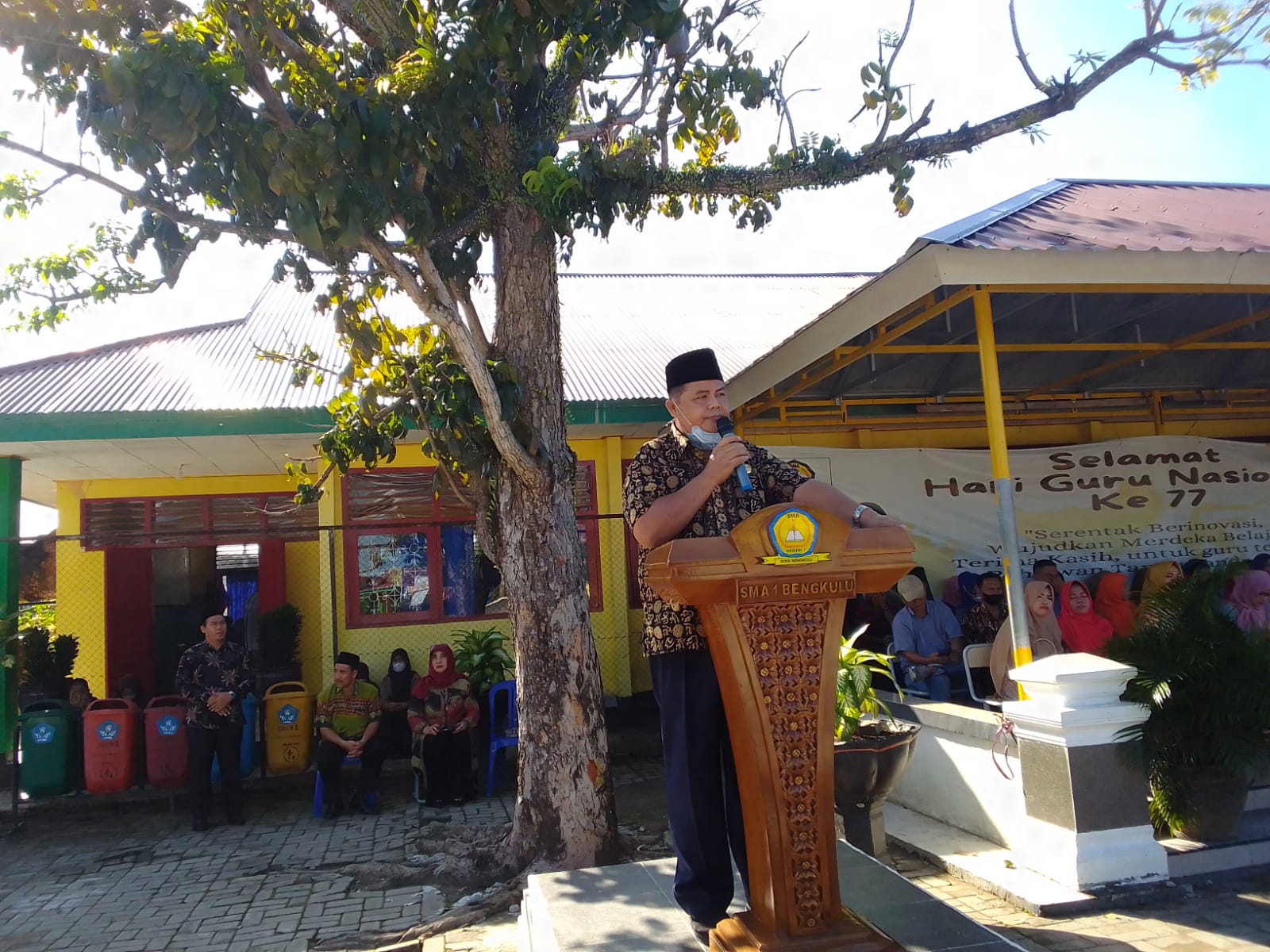 SMAN I Bengkulu Pembagian Raport dan Reward Bagi Siswa Yang Berprestasi 