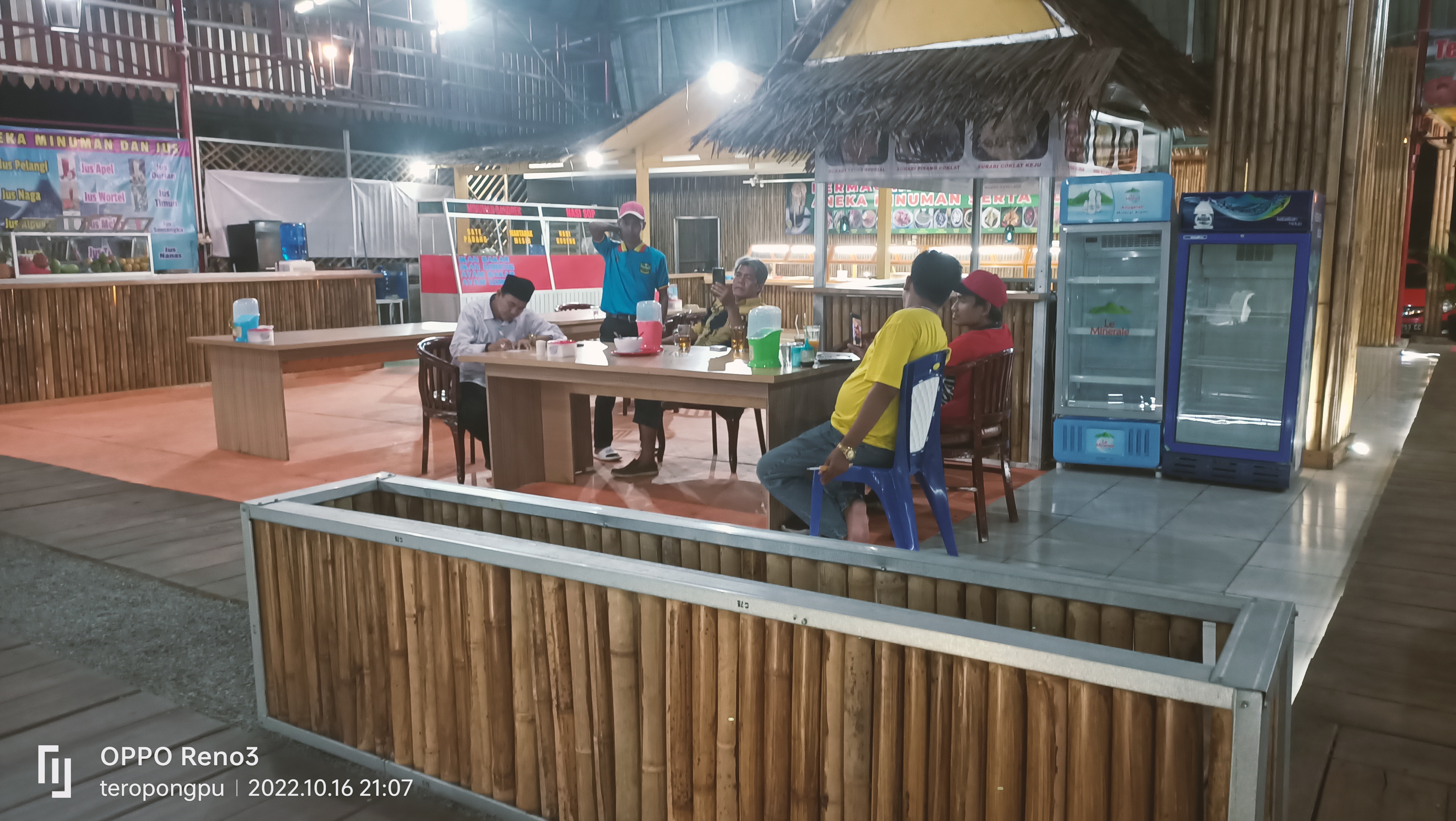 Mari Coba Menu Lesehan Pondok Nyantai,Makanan Enak Suasana Nyaman