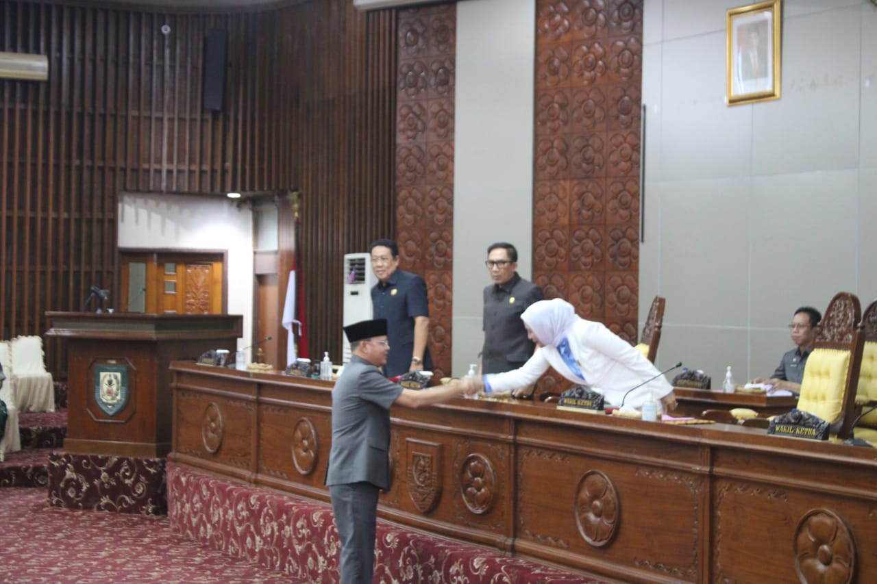 Gubernur Bengkulu Sampaikan Nota Penjelasan atas Dua Raperda, Berikut Penjelasannya