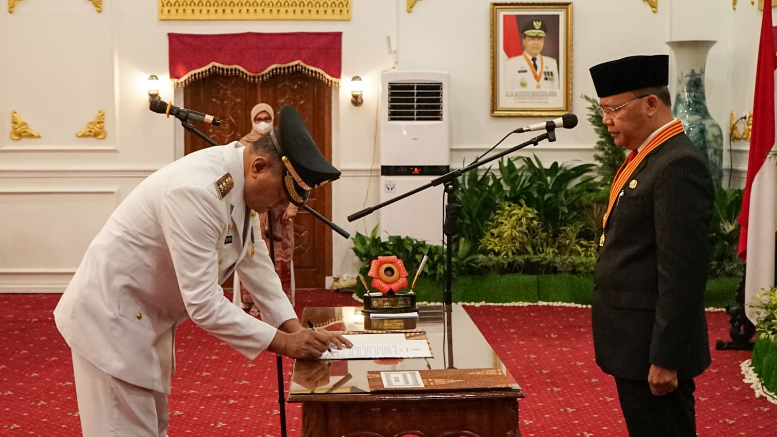 Lantik Pj Bupati Bengkulu Tengah, Gubernur Rohidin Pesankan Ini