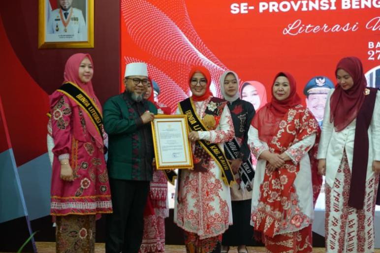 Pemprov Bengkulu Kukuhkan Bunda Literasi Provinsi dan Kabupaten/Kota Periode 2025–2030