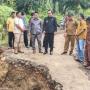 Bupati Seluma Tinjau Lokasi Longsor di Desa Talang Rami, Minta Penanganan Cepat
